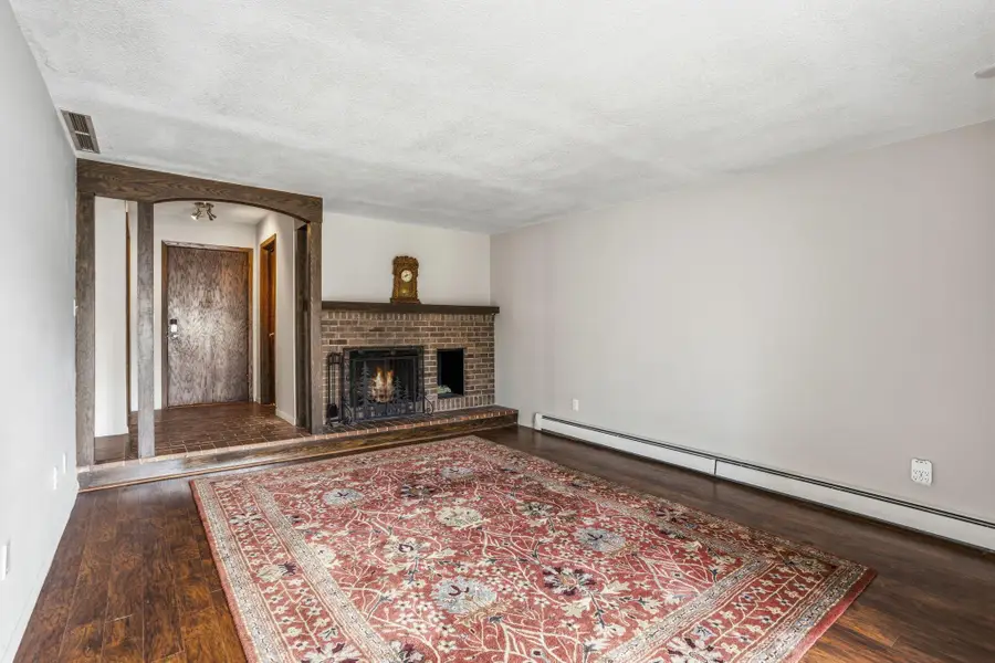 6115 Lincoln Drive #152, Edina, MN 55436 - #2