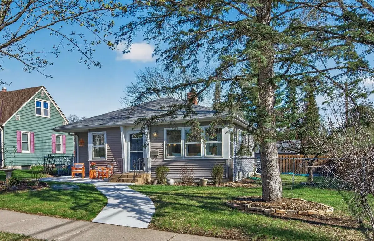 743 Nebraska Avenue W, Saint Paul, MN 55117 - #1