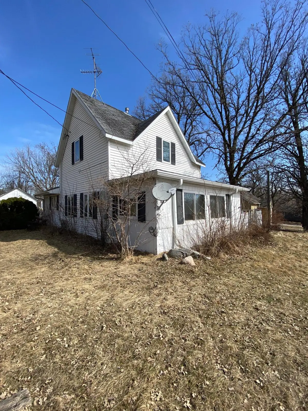 1115 6th Avenue E, Alexandria, MN 56308 - #1