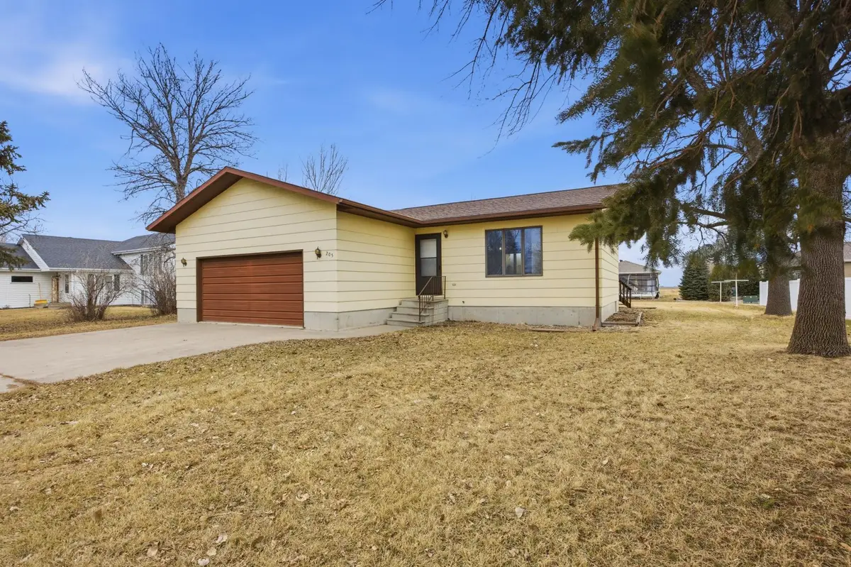 205 6th Avenue E, Halstad, MN 56548 - #1