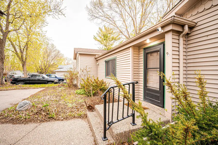 110145 Olin Court, Chaska, MN 55318 - #3