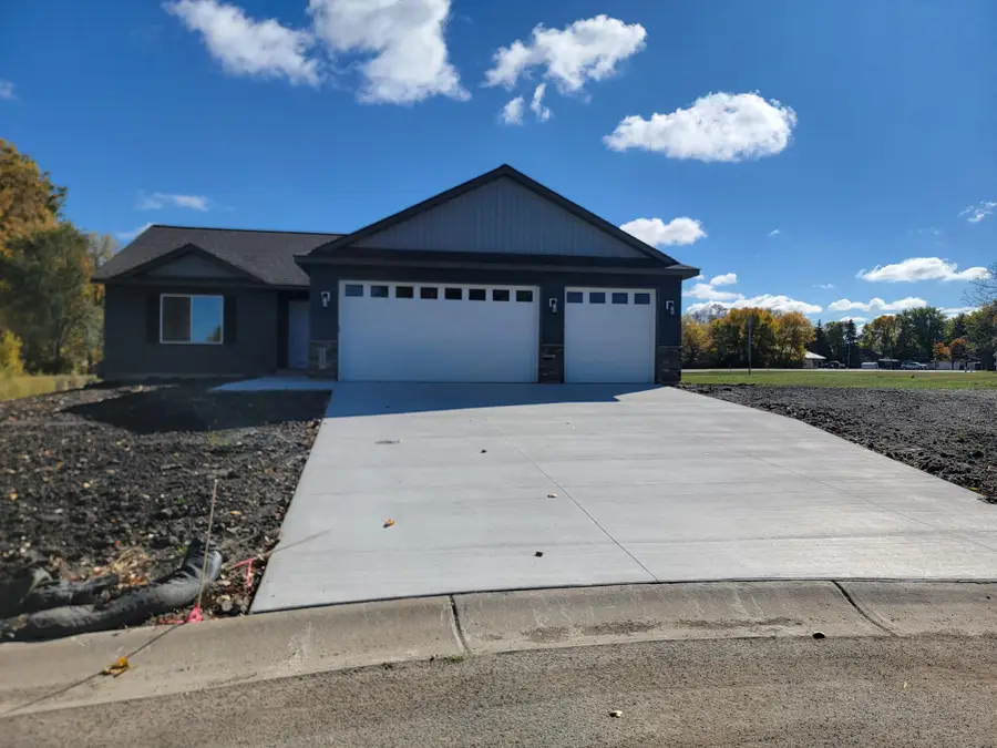 805 11th Street Se, Waseca, MN 56093 - #2