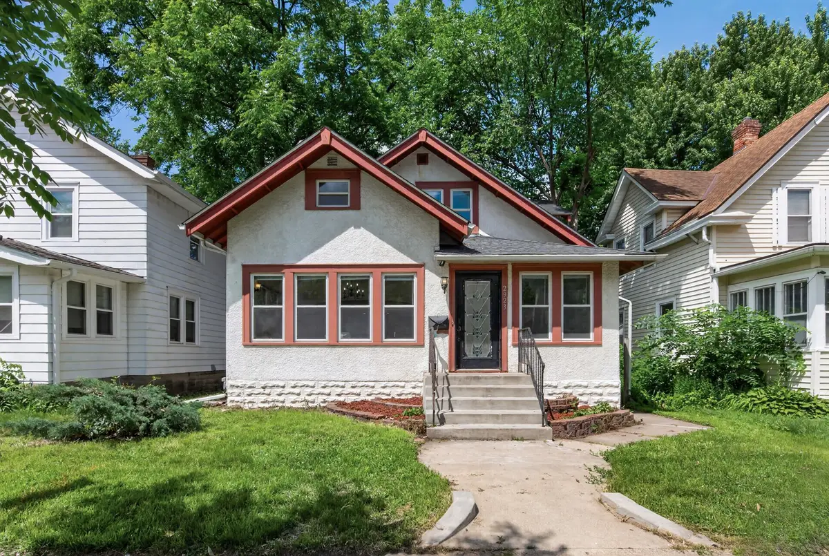 2923 Russell Avenue N, Minneapolis, MN 55411 - #1