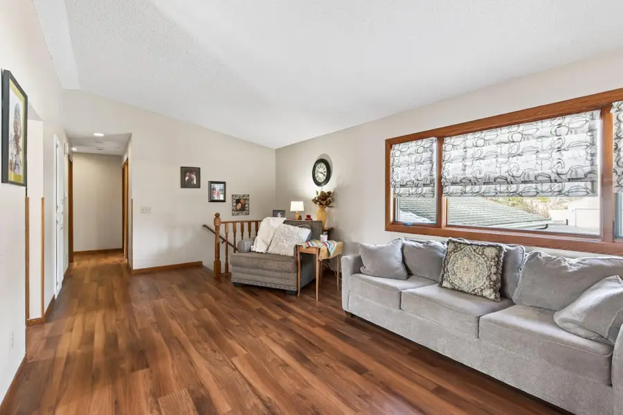 1564 Knoll Drive, Shoreview, MN 55126 - #3