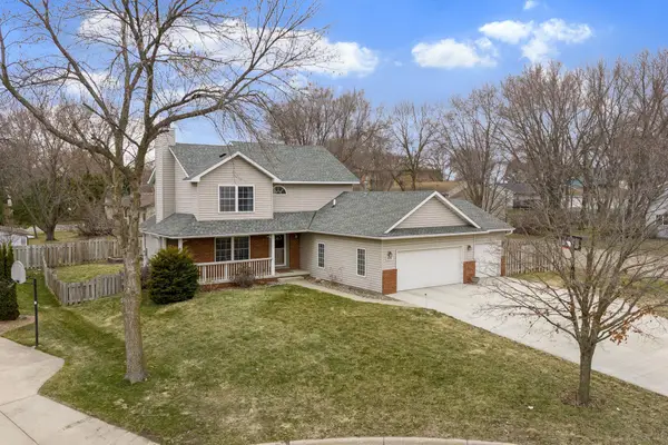 2050 Willow Ridge Place Ne, Owatonna, MN 55060