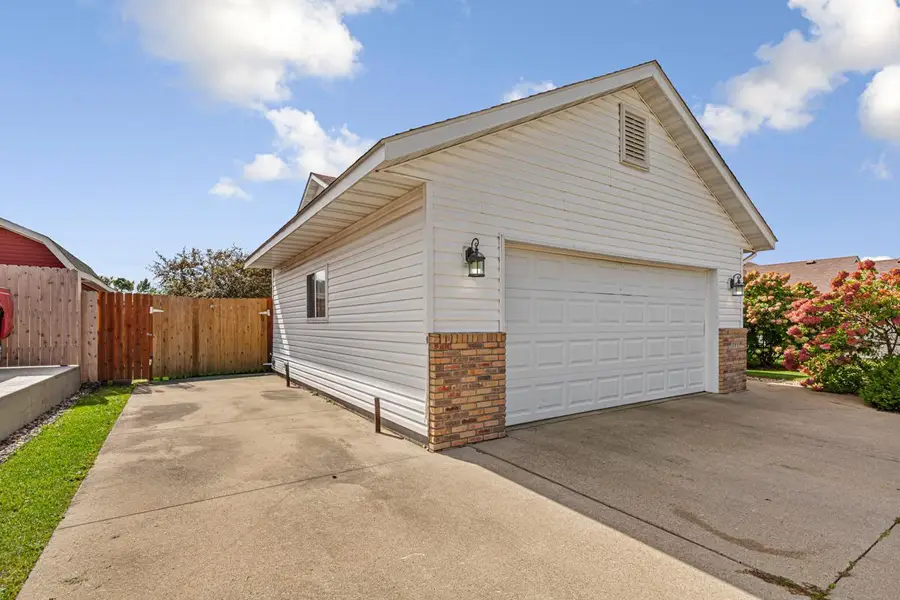 885 Lee Street Ne, Owatonna, MN 55060 - #2