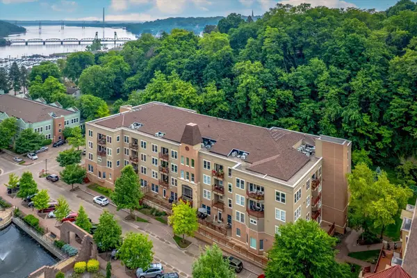 620 Main Street N #124, Stillwater, MN 55082