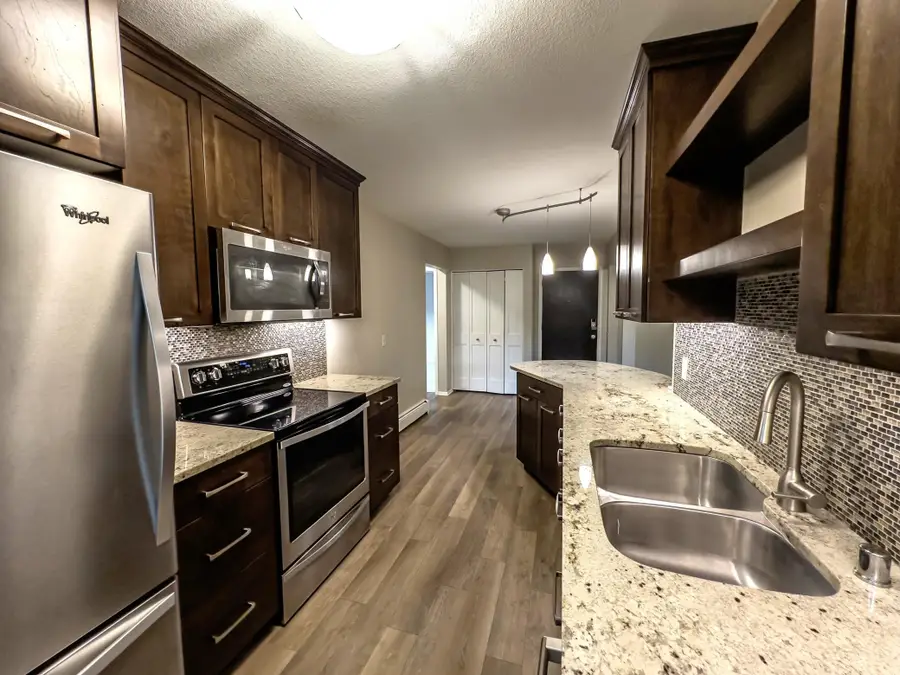 2011 Viking Drive Nw #32, Rochester, MN 55901 - #2