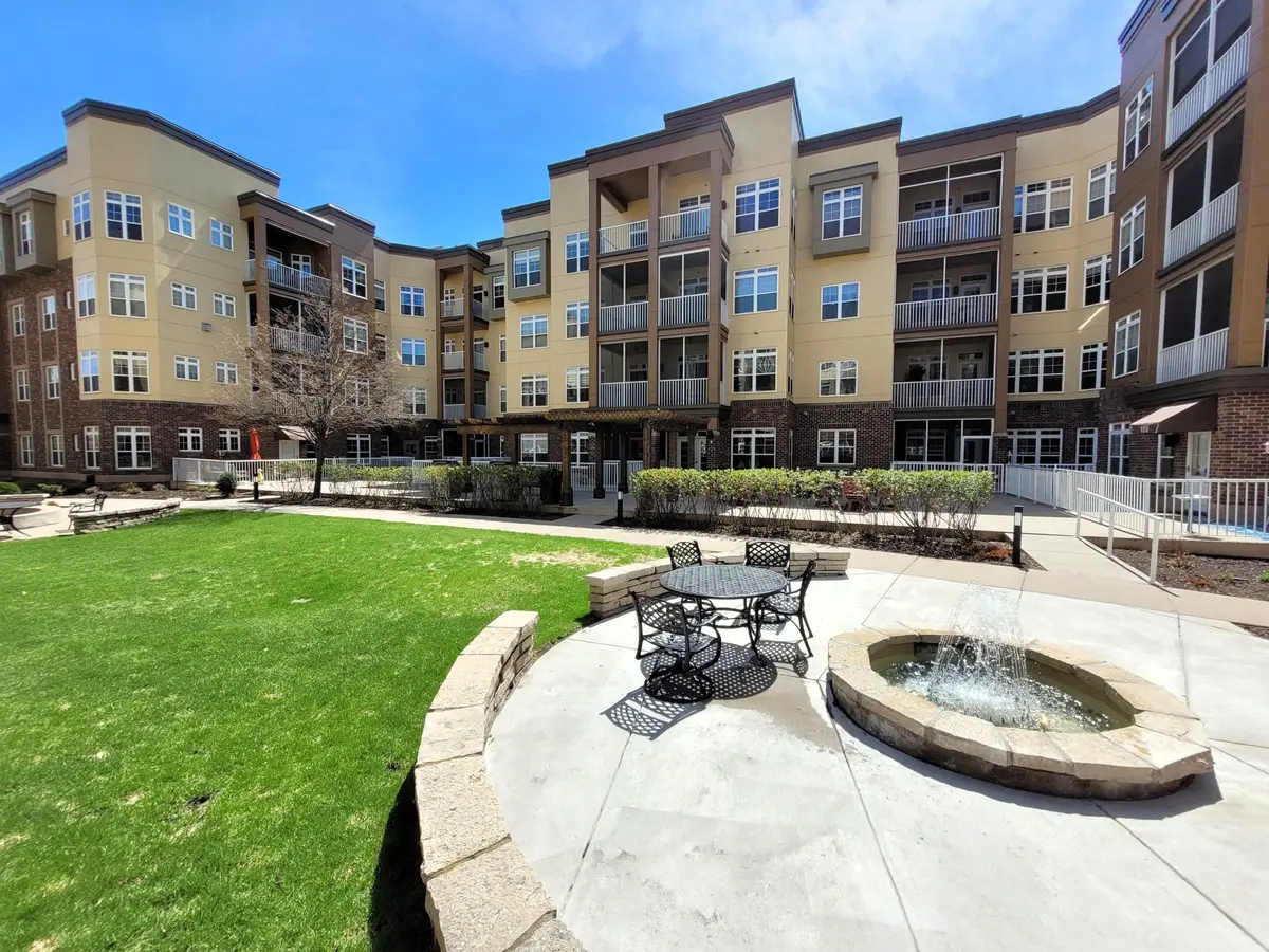 2550 38th Avenue Ne #108, Saint Anthony, MN 55421 - #1