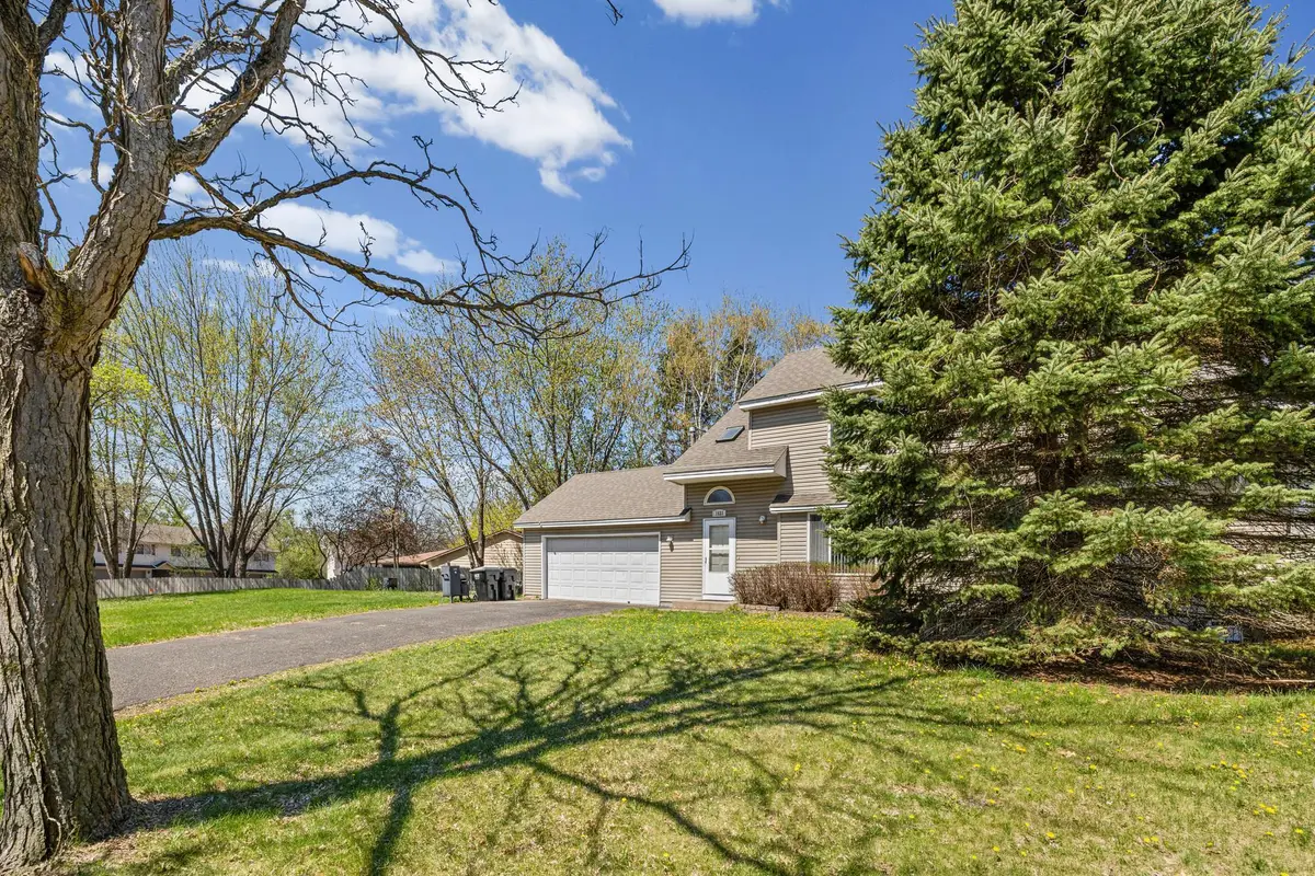 1623 106th Avenue Nw, Coon Rapids, MN 55433 - #1