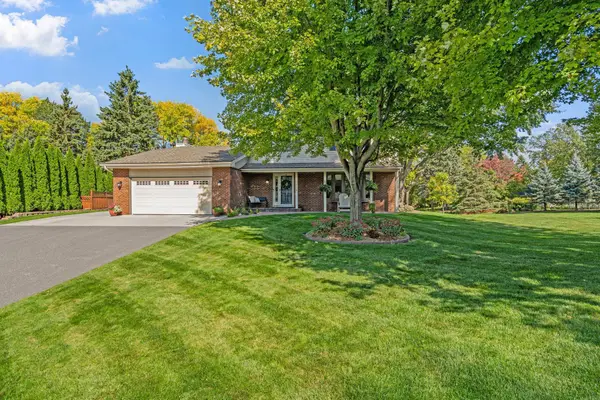 10710 36th Place N, Plymouth, MN 55441