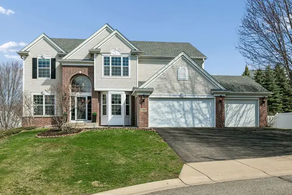 2403 Grey Eagle Bay, Woodbury, MN 55129