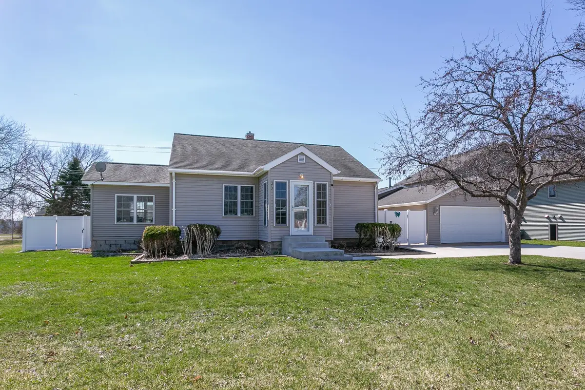 373 Locust Street S, Prescott, WI 54021 - #1