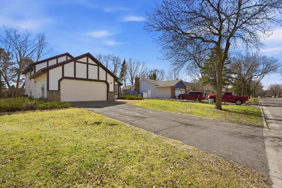 9227 79th Street S, Cottage Grove, MN 55016 - #3