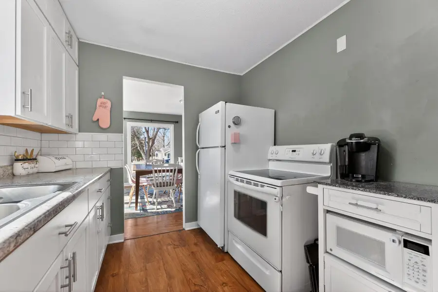 1373 Jefferson Street Se, Hutchinson, MN 55350 - #3