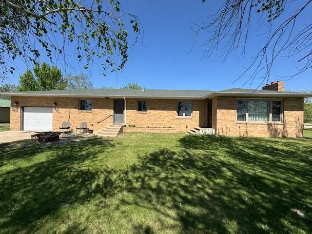 208 E Mason Avenue, Verndale, MN 56481 - #2