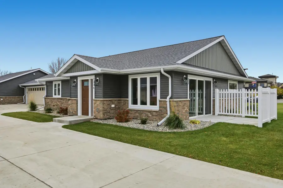 2336 30th Avenue S, Fargo, ND 58104 - #2