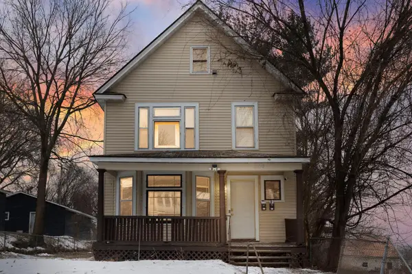 680 Lawson Avenue E, Saint Paul, MN 55106