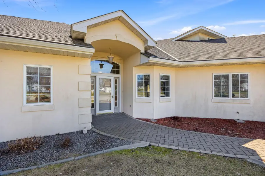 1320 Heritage Avenue Nw, Hutchinson, MN 55350 - #2