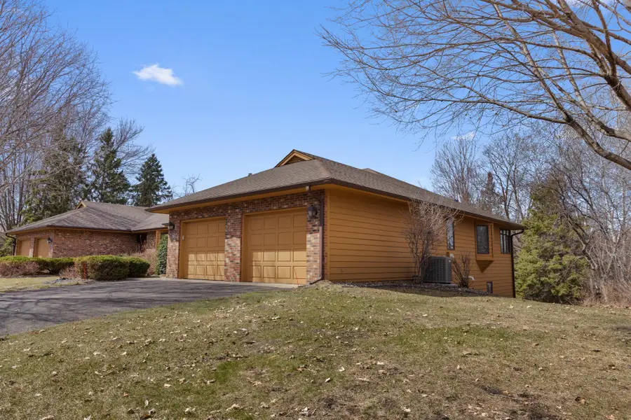 19 Anemone Circle, North Oaks, MN 55127 - #2