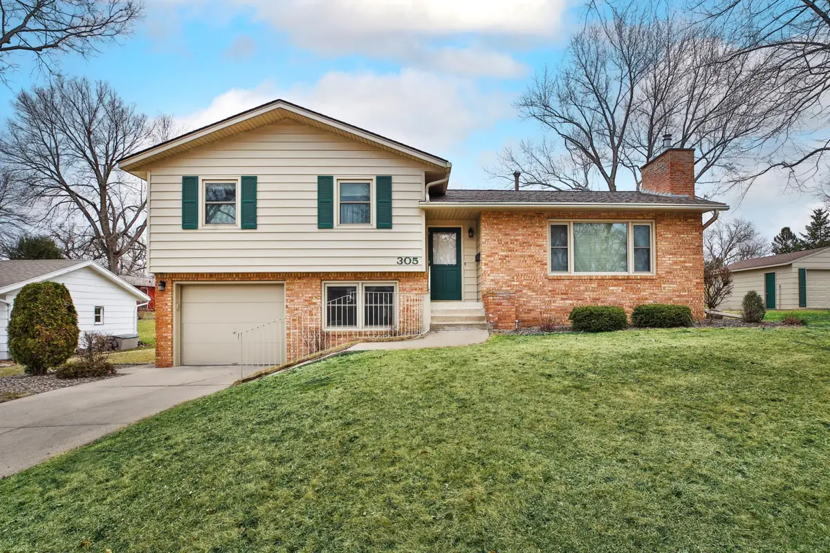 305 12th Street Se, Waseca, MN 56093 - #1