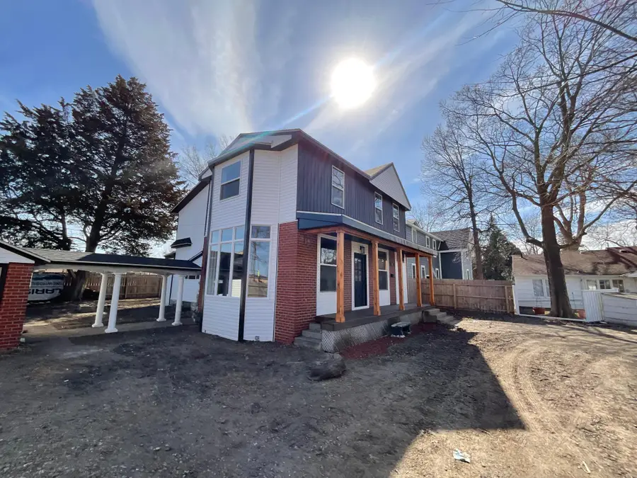 321 7th Street Sw, Willmar, MN 56201 - #3