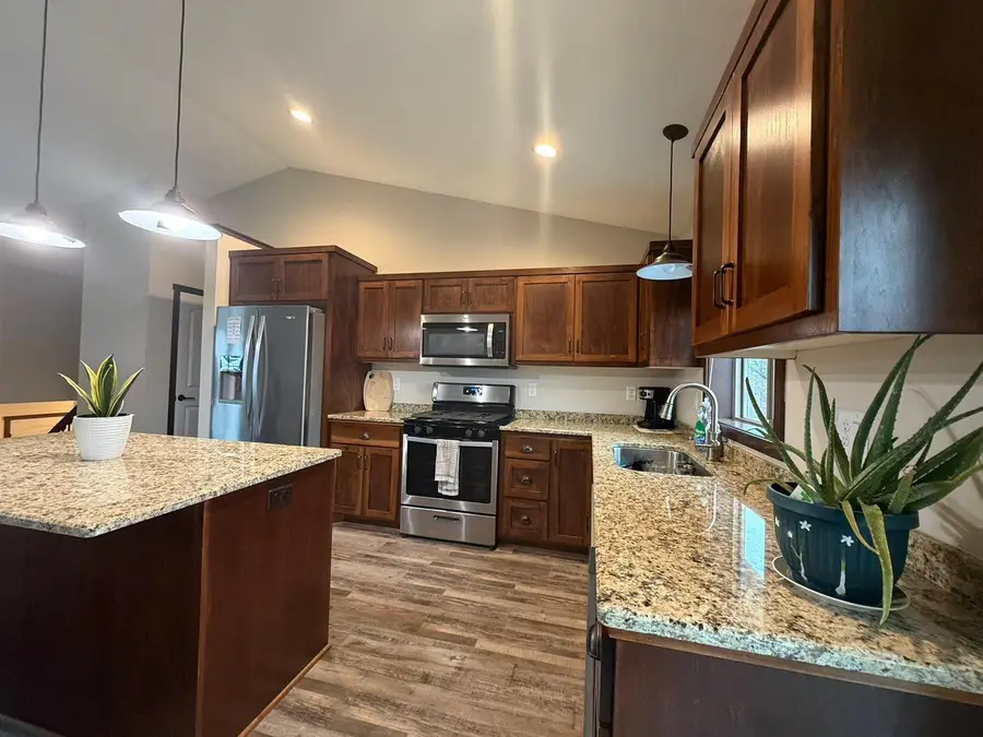 8885 Parkview Circle, Chisago City, MN 55013 - #3