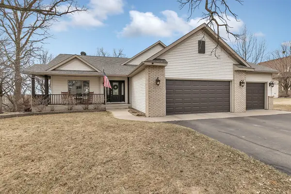 941 Oak Crest Drive, Sauk Rapids, MN 56379