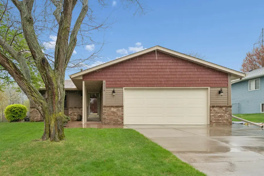 2118 Hale Avenue N, Oakdale, MN 55128 - #2