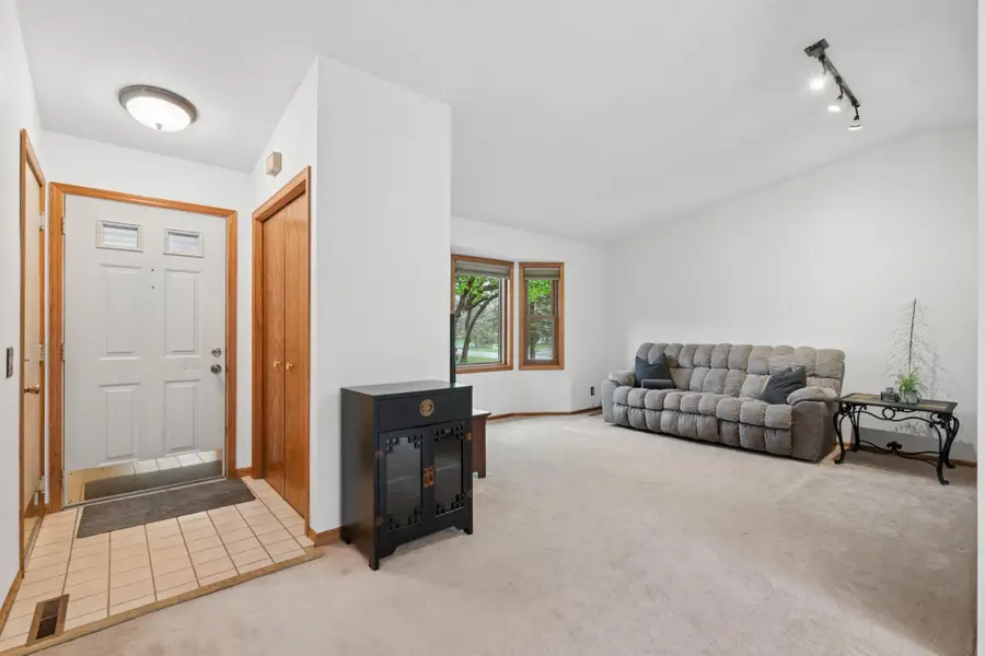 2118 Hale Avenue N, Oakdale, MN 55128 - #3