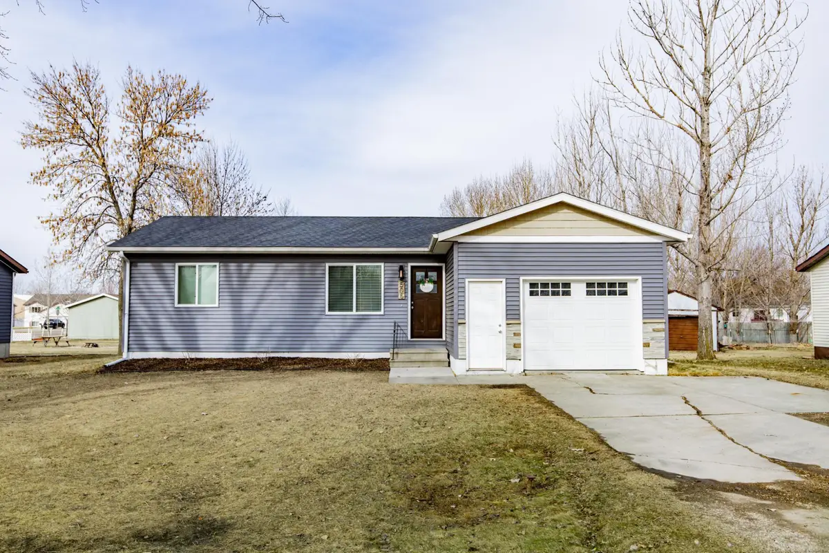 505 4th Street E, Horace, ND 58047 - #1