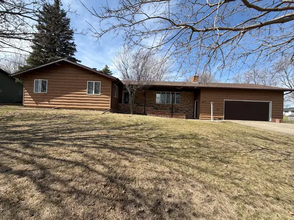 613 Pennsylvania Avenue, Adrian, MN 56110
