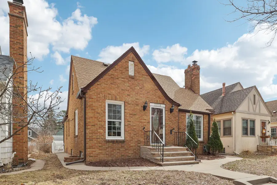 3918 Washburn Avenue N, Minneapolis, MN 55412 - #3