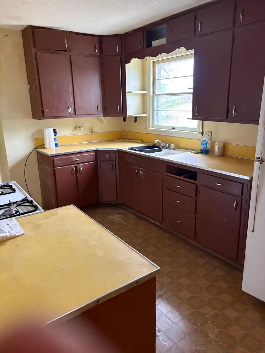 623 4th Avenue Ne, Waseca, MN 56093 - #2