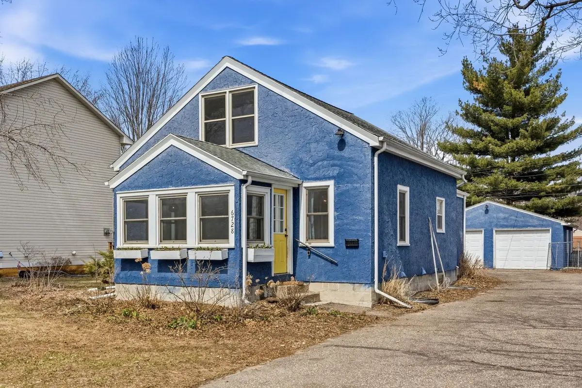 6728 44th Avenue N, Crystal, MN 55428 - #1