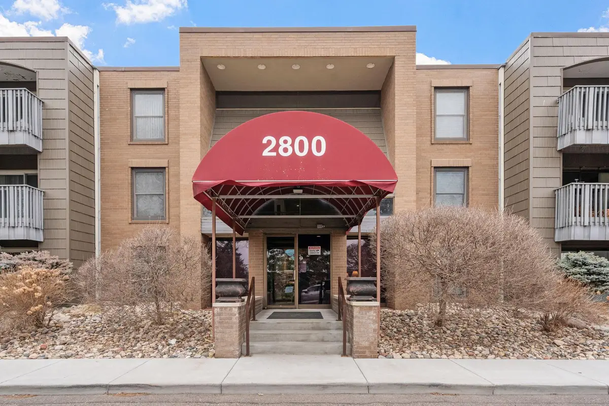 2800 Hamline Avenue N #329, Roseville, MN 55113 - #1