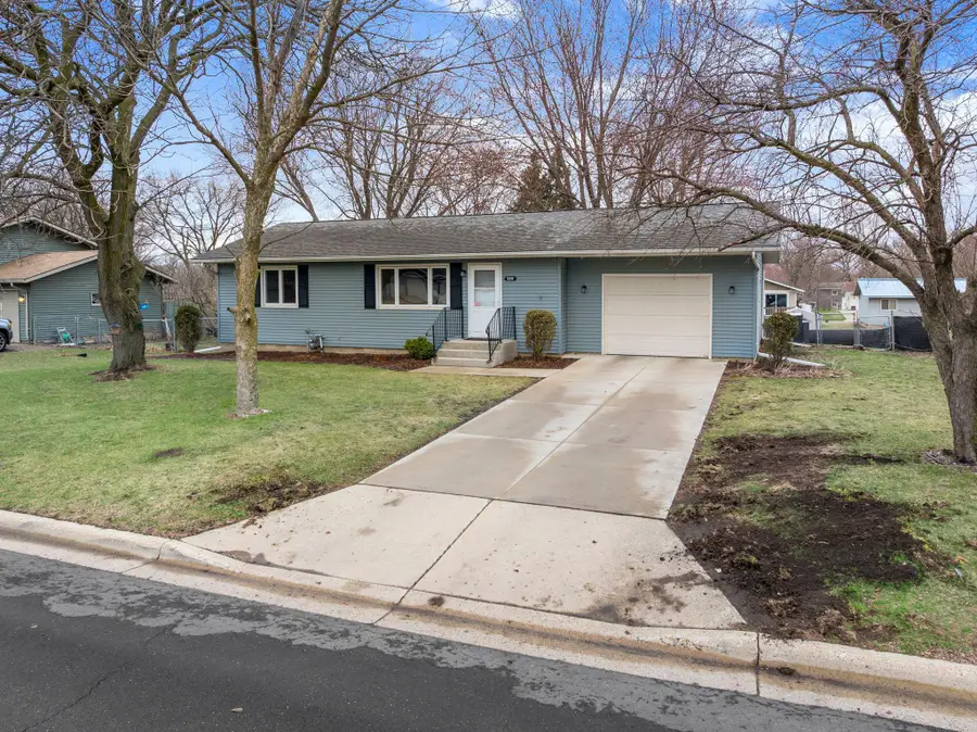 520 22nd Street Ne, Owatonna, MN 55060 - #3