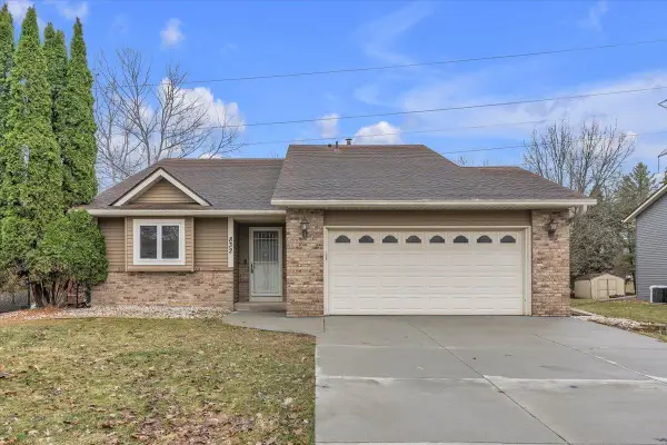 832 Aspen Circle, Little Canada, MN 55109