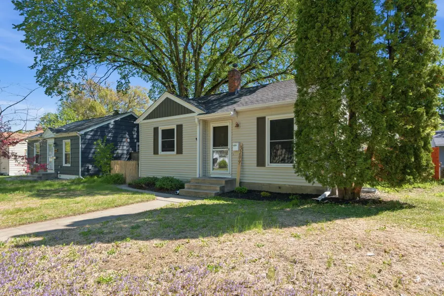 3209 Hampshire Avenue S, Saint Louis Park, MN 55426 - #3