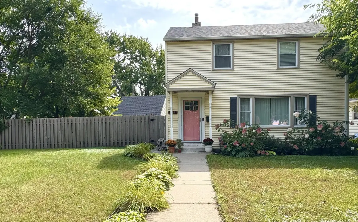 4556 Zenith Avenue N, Robbinsdale, MN 55422 - #1