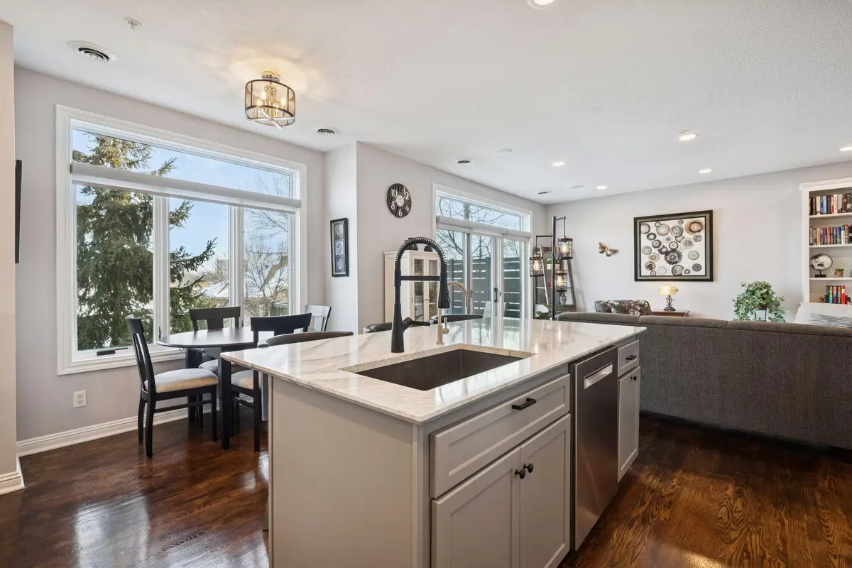 337 Willoughby Way W, Minnetonka, MN 55305 - #1