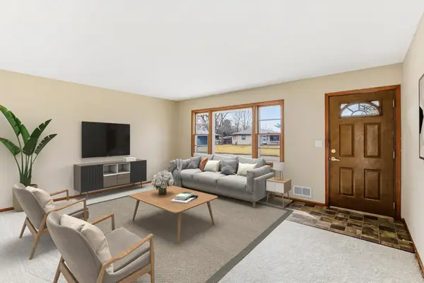 1455 Dixon Drive, Saint Paul Park, MN 55071