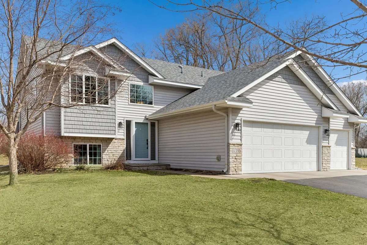 639 129th Avenue Ne, Blaine, MN 55434 - #1