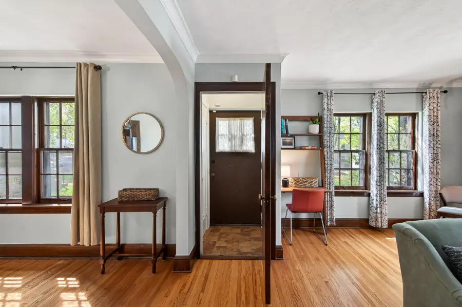 2103 Saint Clair Avenue, Saint Paul, MN 55105 - #2