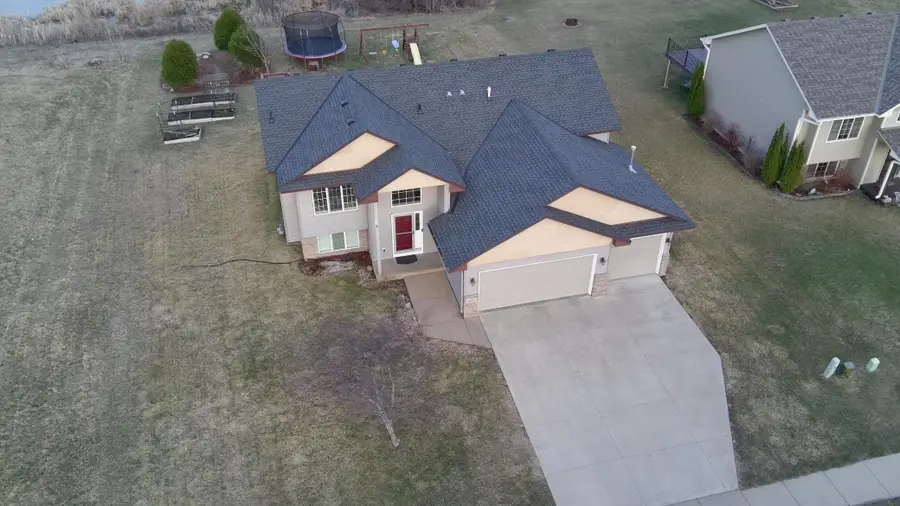 929 Farmers Ridge Trail, Belle Plaine, MN 56011 - #2