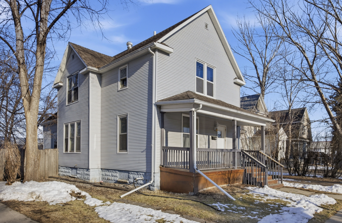 412 12th Street N, Fargo, ND 58102 - #1