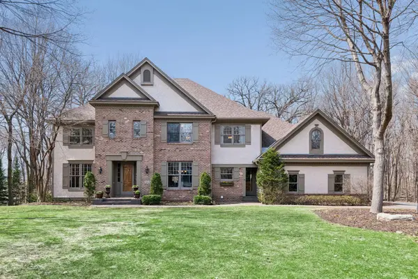 8662 Great Waters Alcove, Eden Prairie, MN 55347