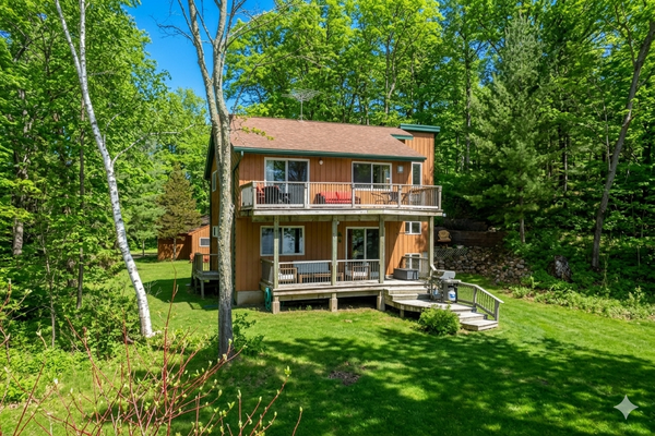 2225 Sunnyside Lane, Luck, WI 54853