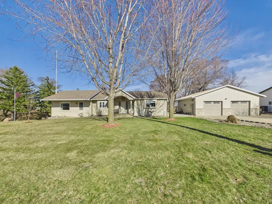 304 12th Avenue Se, Melrose, MN 56352 - #2