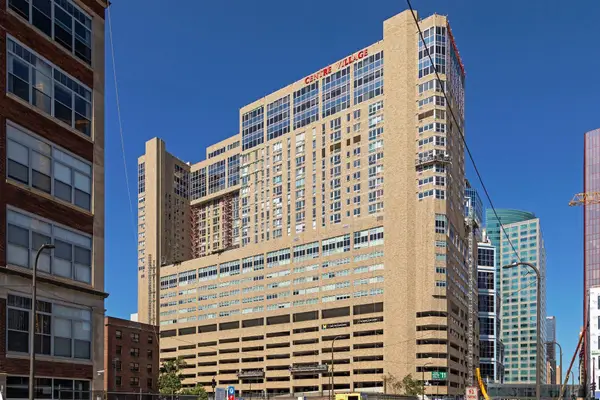 433 S 7th Street #1704, Minneapolis, MN 55415